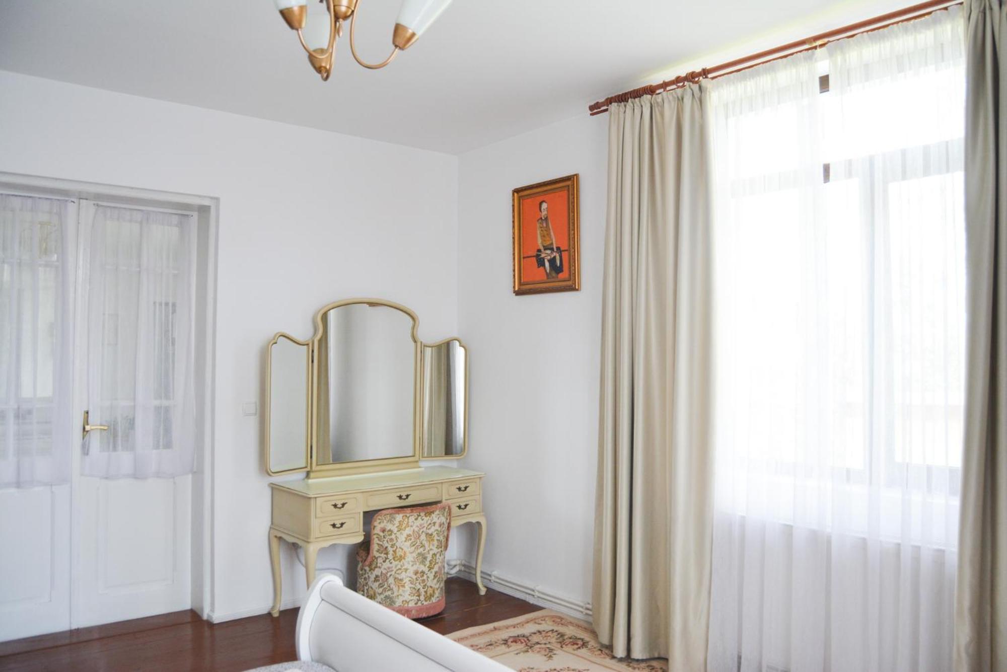 Casa Humulesti, Fii Vecinul Lui Ion Creanga * Târgu Neamţ
